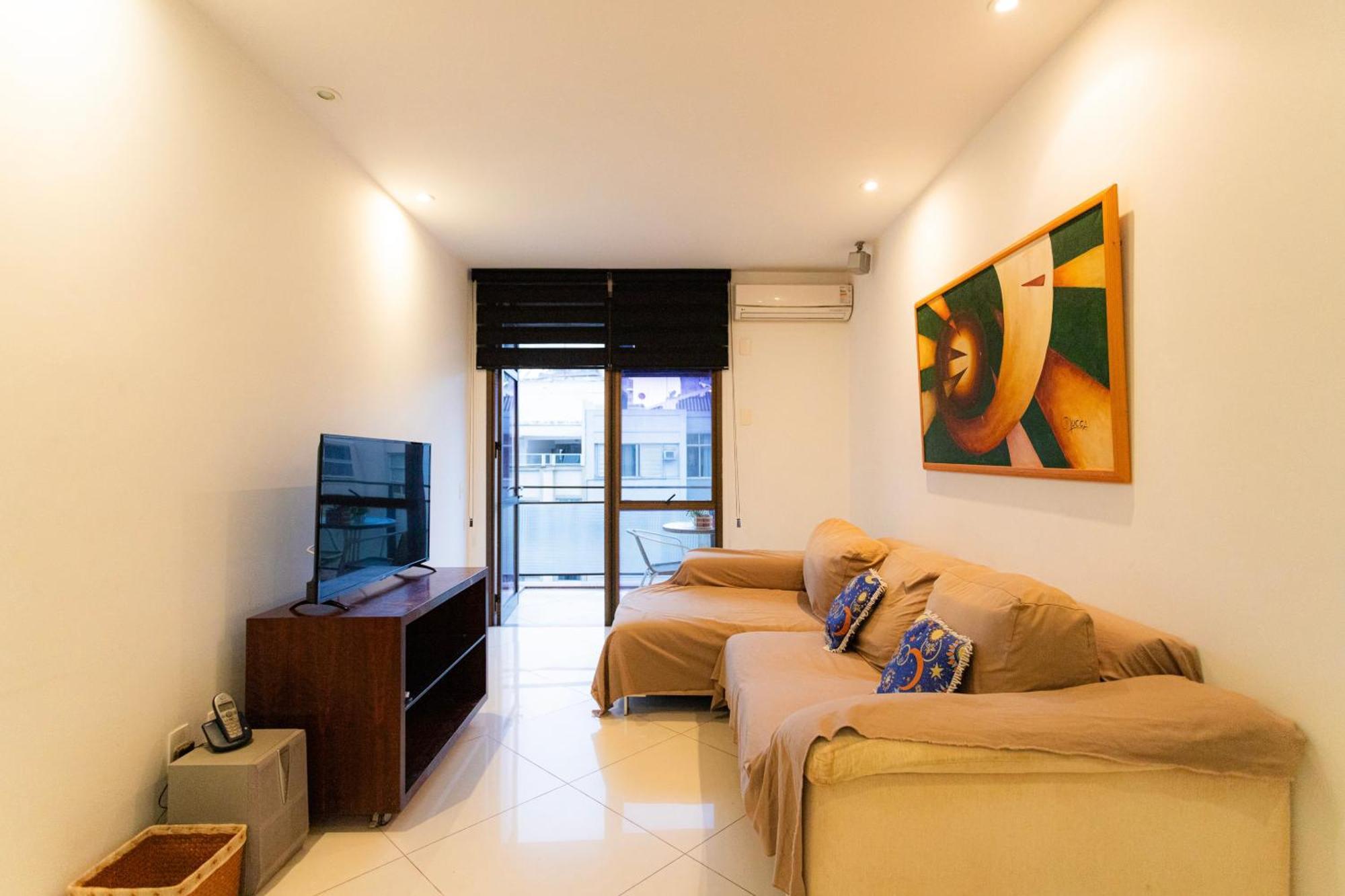Suh Ipanema 01 Pool Apartemen