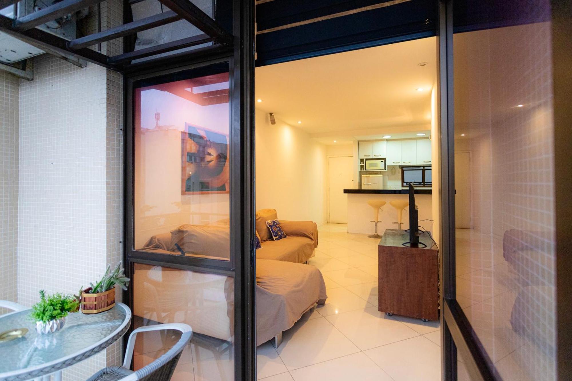 Suh Ipanema 01 Pool Apartemen